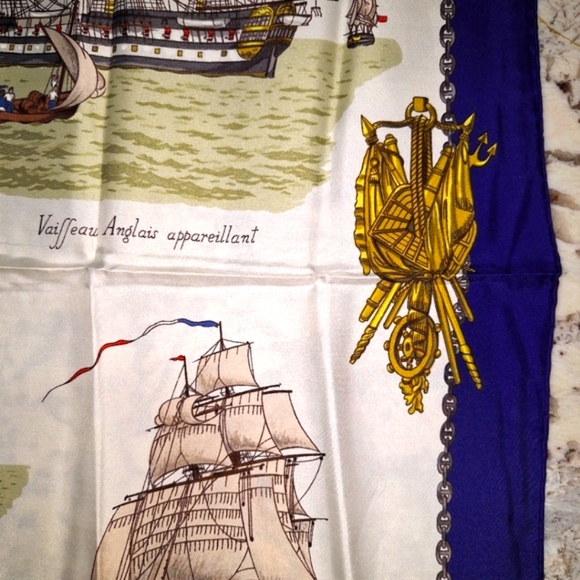 🔱 Rare Hermès authentic like new silk scarf w/envelope. Vaisseaux et Frégates. - Picture 10 of 17